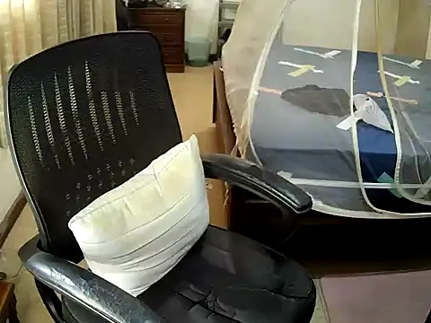 sissypamsissy online show from 17, 5, 2026