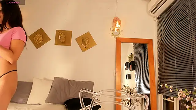 Aleexiiaa online show from 11, 6, 2026