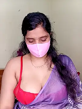 Rose-luckey online show from 14, 4, 2026