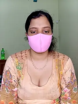 Rose-luckey online show from 2, 12, 2025