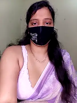 Snapshot of Rose-luckey chatting on 4, 5, 2026 Rose-luckey online show from 4, 5, 2026