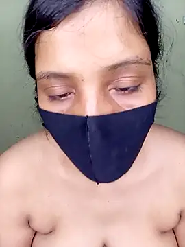 Rose-luckey online show from 12, 10, 2025