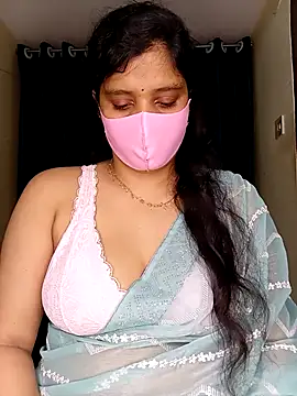 Rose-luckey online show from 22, 4, 2026