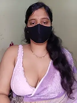 Snapshot of Rose-luckey chatting on 19, 5, 2026 Rose-luckey online show from 19, 5, 2026