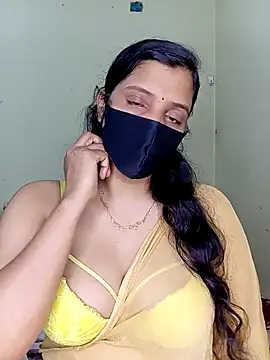 Rose-luckey online show from 20, 11, 2025