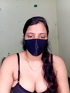 Rose-luckey online show from 23, 11, 2025