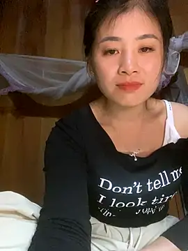 Snapshot of One-nice chatting on 3, 11, 2025 One-nice online show from 3, 11, 2025