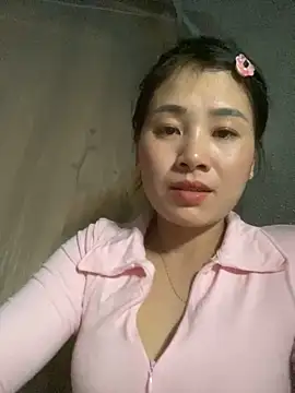 Snapshot of One-nice chatting on 8, 10, 2025 One-nice online show from 8, 10, 2025