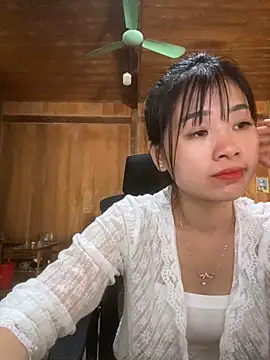 Snapshot of One-nice chatting on 14, 11, 2025 One-nice online show from 14, 11, 2025