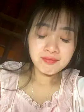 Snapshot of One-nice chatting on 12, 11, 2025 One-nice online show from 12, 11, 2025