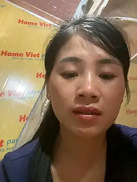 Snapshot of One-nice chatting on 10, 10, 2025 One-nice online show from 10, 10, 2025