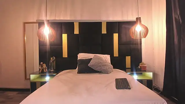 Lucio  Fox online show from 2, 12, 2025