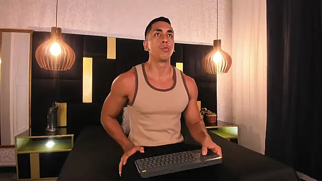 Lucio  Fox online show from 3, 3, 2026