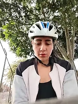 CAROLINE  07 online show from 18, 4, 2026