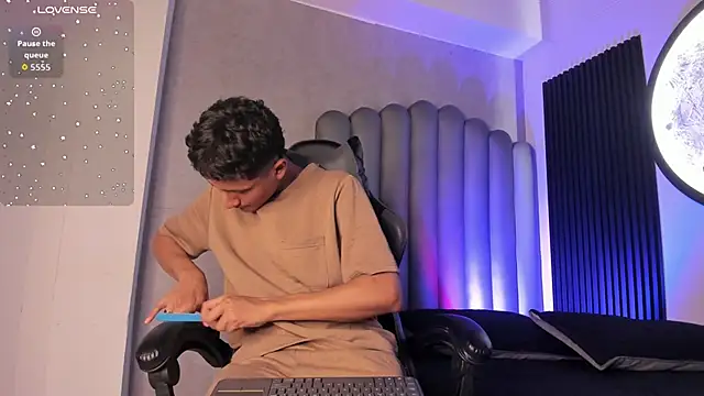  Leohot  online show from 31, 10, 2025