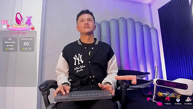  Leohot  online show from 28, 10, 2025