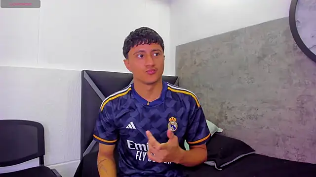  Leohot  online show from 8, 4, 2026