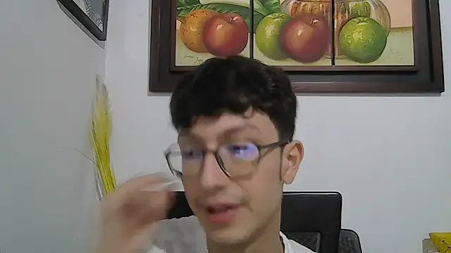 Snapshot of Kevintdx chatting on 31, 10, 2025 Kevintdx online show from 31, 10, 2025