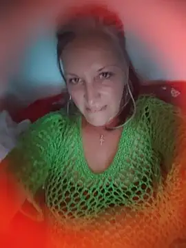Snapshot of Feelineducentre chatting on 8, 6, 2026 Feelineducentre online show from 8, 6, 2026