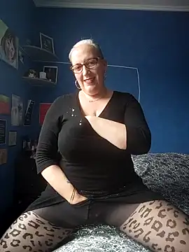 Feelineducentre online show from 25, 10, 2025