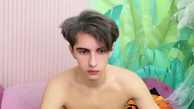 Snapshot of Jefrey_Carter chatting on 28, 10, 2025 Jefrey Carter online show from 28, 10, 2025