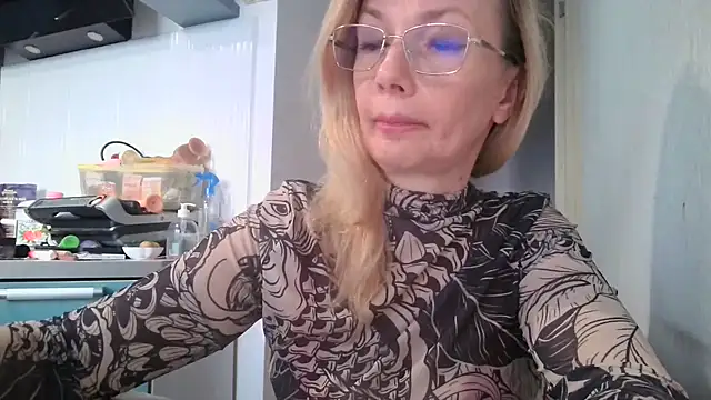 Snapshot of Sweetmurrr chatting on 11, 7, 2026 Sweetmurrr online show from 11, 7, 2026