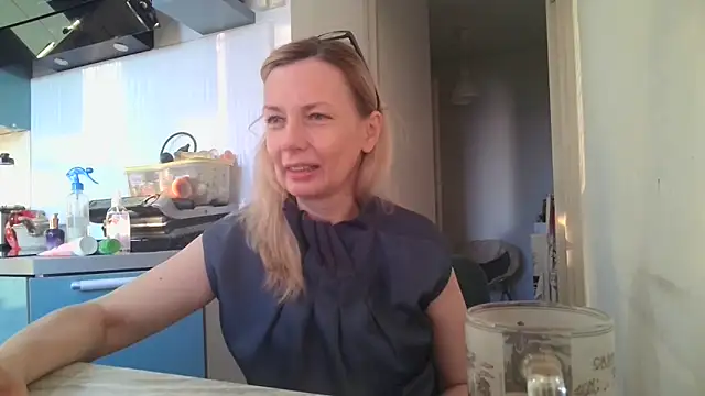 Snapshot of Sweetmurrr chatting on 22, 6, 2026 Sweetmurrr online show from 22, 6, 2026