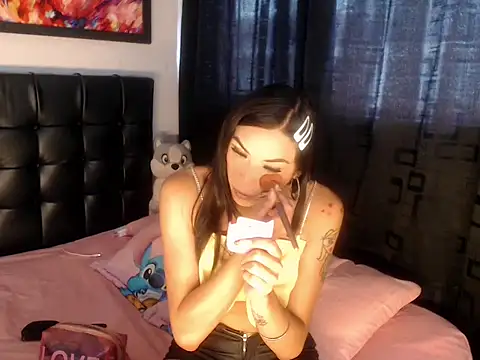 Megan Gil  online show from 14, 1, 2026