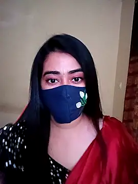 Snapshot of Quinn_Bebo chatting on 28, 11, 2025 Quinn Bebo online show from 28, 11, 2025