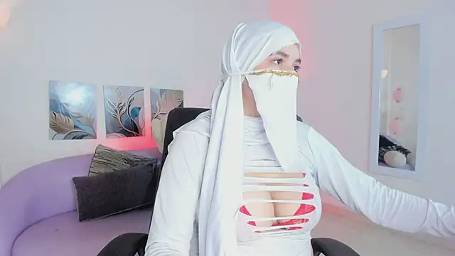 Snapshot of salma_isawwii chatting on 16, 5, 2026 salma isawwii online show from 16, 5, 2026