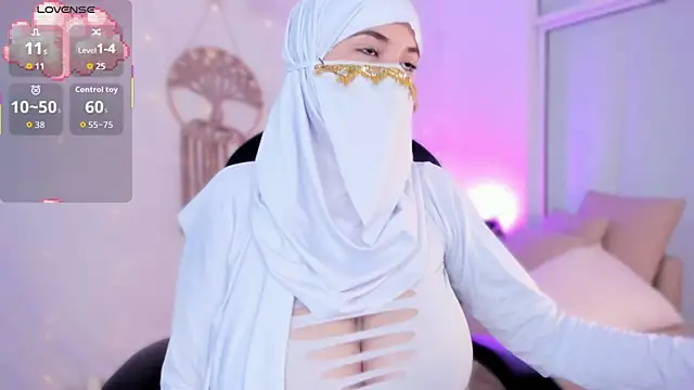 Snapshot of salma_isawwii chatting on 11, 10, 2025 salma isawwii online show from 11, 10, 2025