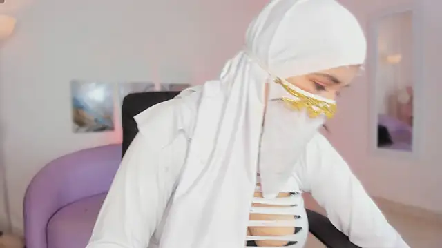 Snapshot of salma_isawwii chatting on 28, 4, 2026 salma isawwii online show from 28, 4, 2026