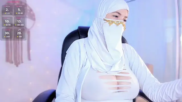 Snapshot of salma_isawwii chatting on 9, 11, 2025 salma isawwii online show from 9, 11, 2025