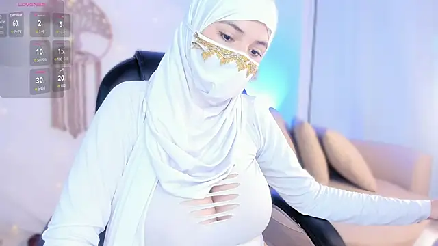 Snapshot of salma_isawwii chatting on 30, 10, 2025 salma isawwii online show from 30, 10, 2025