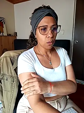 Snapshot of IVONNE_COLLINS33 chatting on 26, 11, 2025 IVONNE COLLINS33 online show from 26, 11, 2025