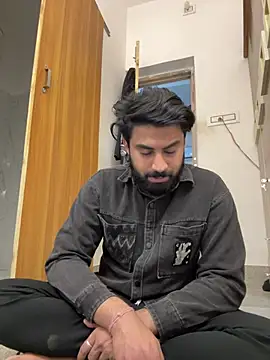 hottestboy03 online show from 19, 1, 2026