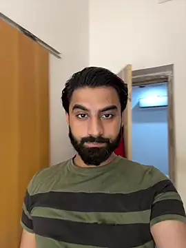 hottestboy03 online show from 31, 10, 2025