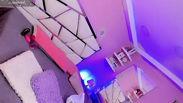 Ariia-janee online show from 14, 11, 2025