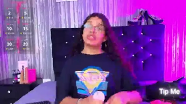 Hailey johnsonn online show from 30, 10, 2025