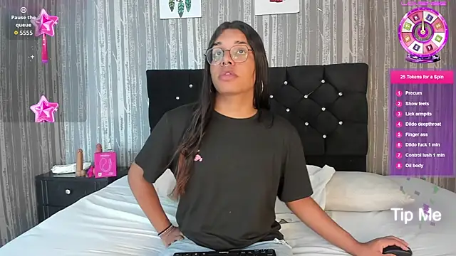 Hailey johnsonn online show from 14, 9, 2025