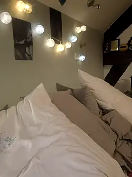 Sosso19squirt online show from 28, 11, 2025