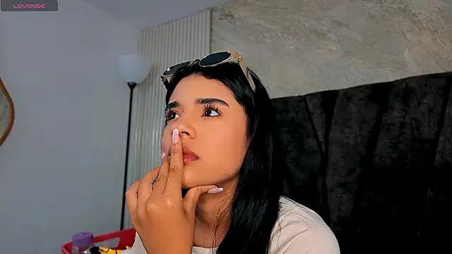 Miagomezx online show from 9, 2, 2026