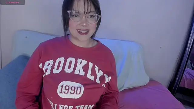 caro lina20 online show from 16, 3, 2026