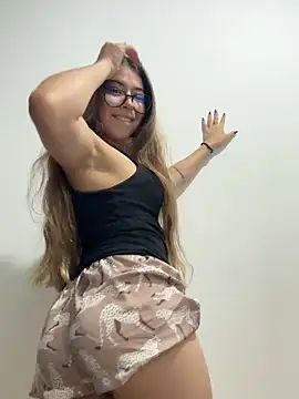 Caitlin Cat online show from 5, 10, 2025