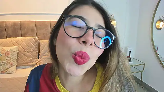 Caitlin Cat online show from 23, 9, 2025