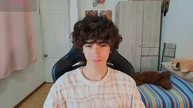 Nude Boy18 online show from 6, 1, 2026