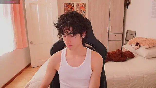 Nude Boy18 online show from 18, 4, 2026