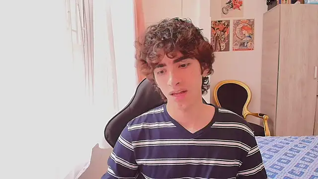 Nude Boy18 online show from 28, 10, 2025