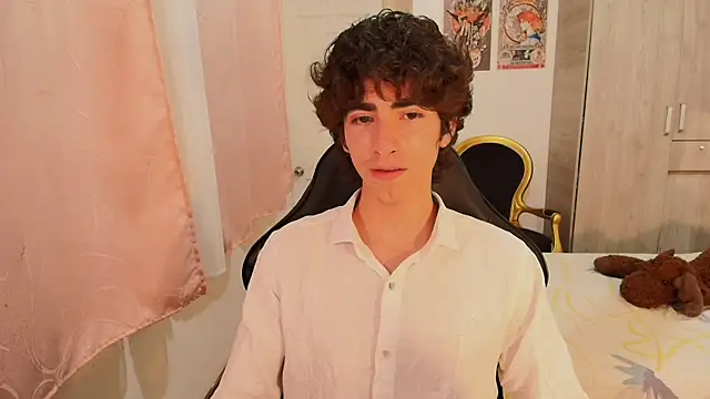 Nude Boy18 online show from 22, 10, 2025