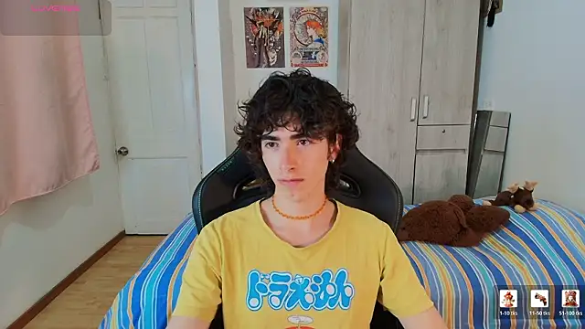 Nude Boy18 online show from 16, 1, 2026